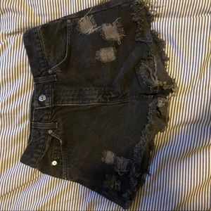 Levi’s Distressed Cut Off Shorts